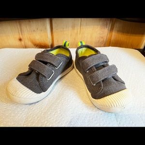Cat and Jack Velcro shoes